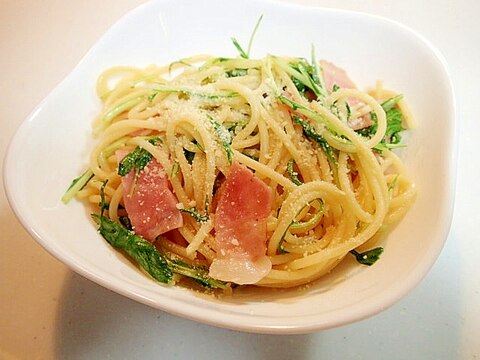 ベーコンと水菜のコンソメパスタ